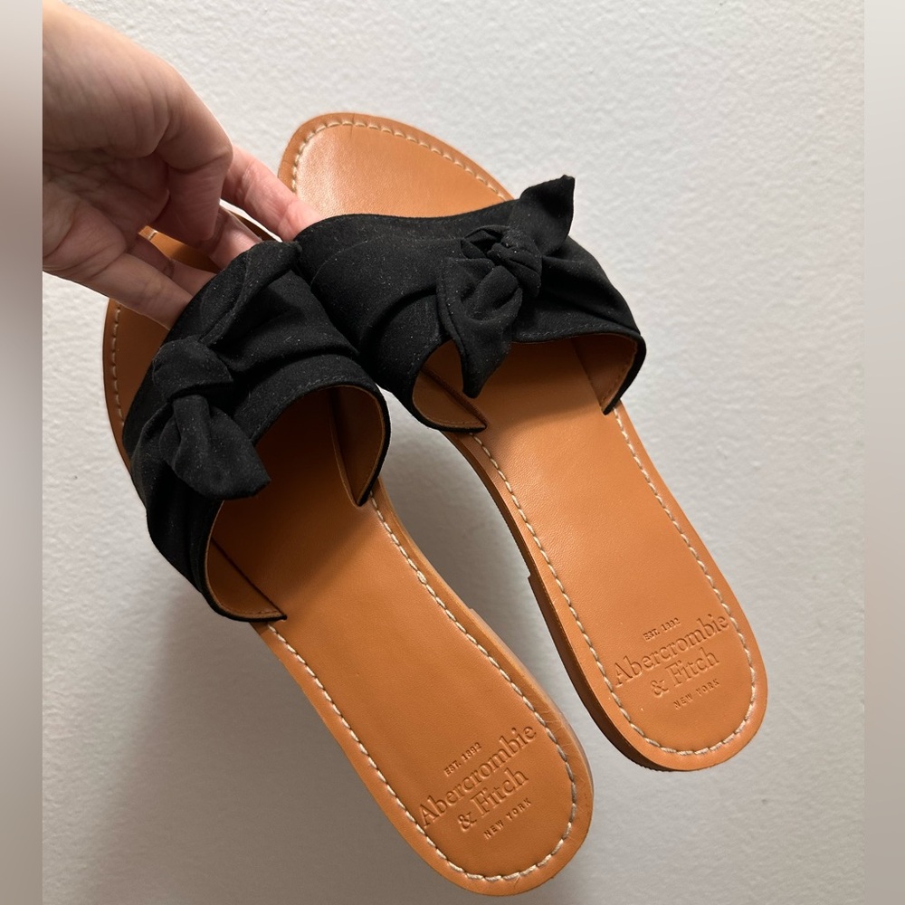 Abercrombie & Fitch Black Bow Sandals